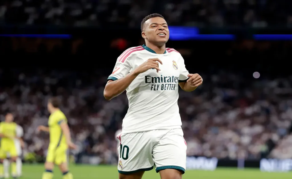 كيليان مبابي لاعب ريال مدريد